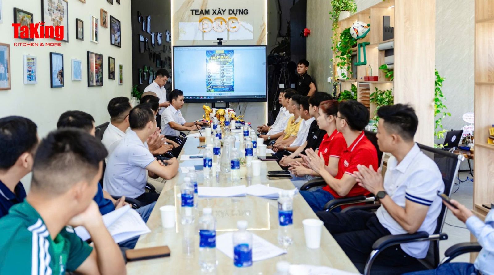 Giải bóng đá thiện nguyện Nụ Cười Tháng 10