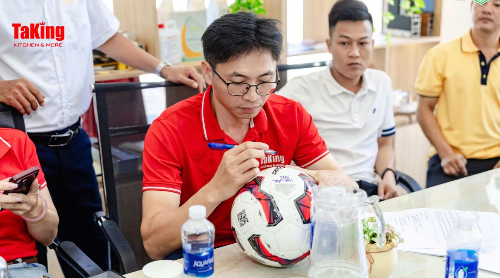 Giải bóng đá thiện nguyện Nụ Cười Tháng 10